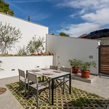 Lolina,sea On A Palm! Heated Pool Holiday home *